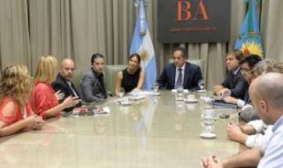 Scioli se reuni� con concejales de Merlo que rompieron con el massismo por la incorporaci�n de Othaceh�