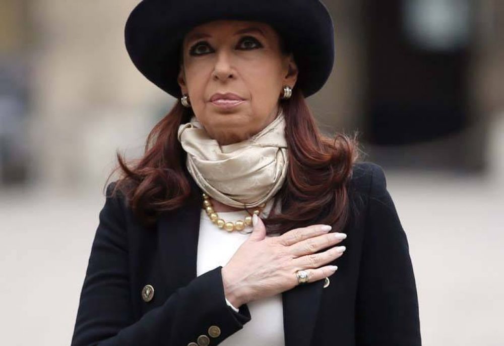 Cristina en Francia | Bonaparte y lujos en un gira central para renegociar deuda