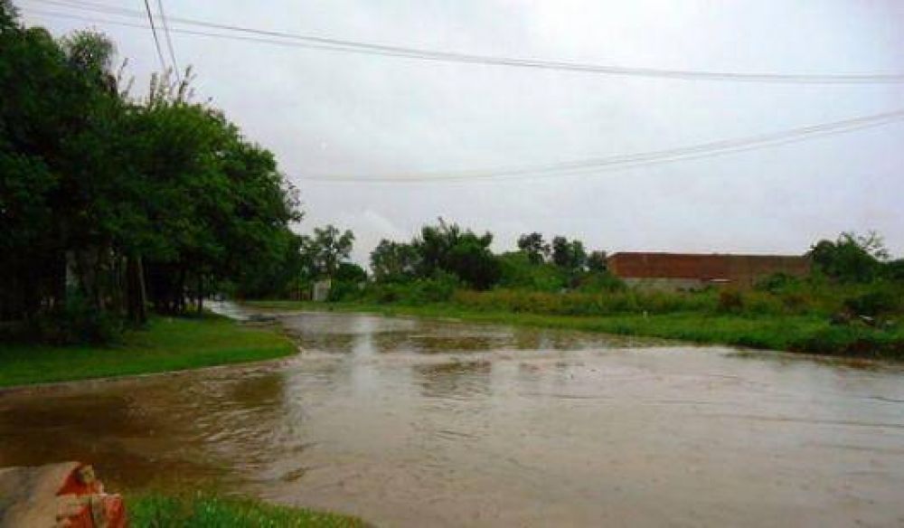 La lluvia complica a San Luis, Itat y Empedrado