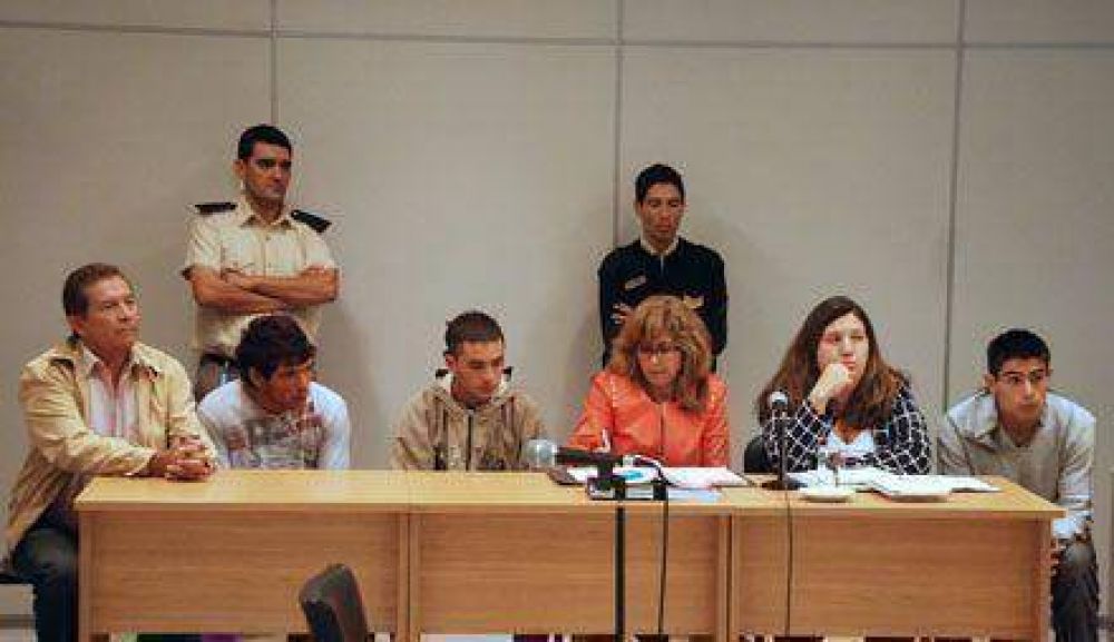Dictaron la prisi�n preventiva para tres acusados del crimen de M�ndez