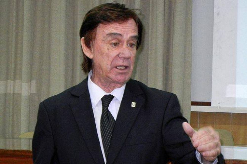 Falleci� el director del Teatro Universitario: Ram�n �Coco� Barreda