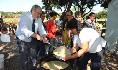 Colombi desestim� la re-reelecci�n pero no una posible reforma constitucional