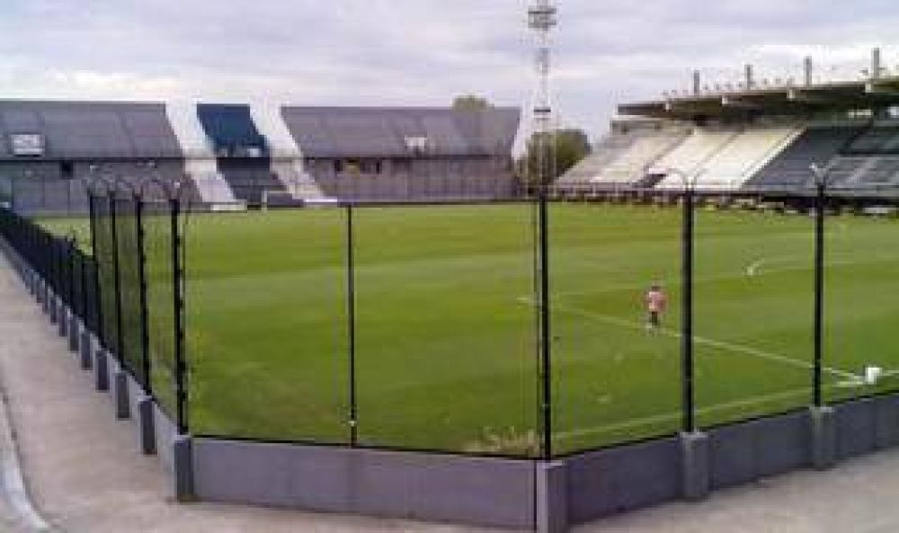 Violencia barrabrava: Sancionaron a Quilmes y Gimnasia y jugar�n a puertas cerradas