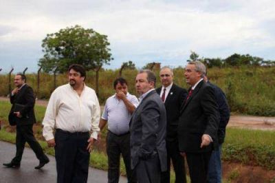 Closs y Gneiting analizaron mejoras para el paso fronterizo Posadas-Encarnaci�n
