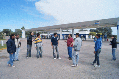 Bloquean la actividad en la estaci�n de servicios La Posta por tres despidos 