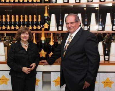 Bianchi celebr� por el premio al mejor vino tinto del mundo