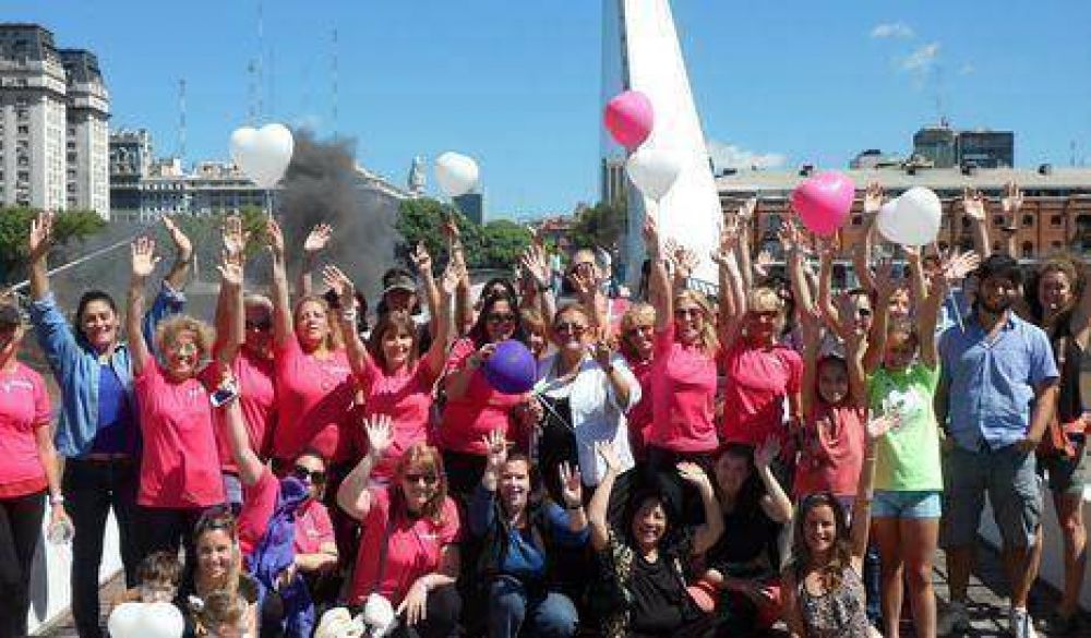 La Comuna 1 celebr� el mes de la mujer