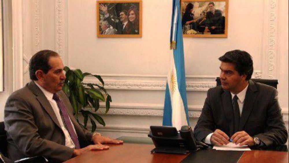 Alperovich pidi� marcha atr�s en una ley que afectar�a a industria azucarera