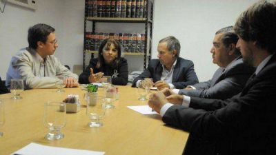 Legisladores se reunieron con el Defensor del Pueblo