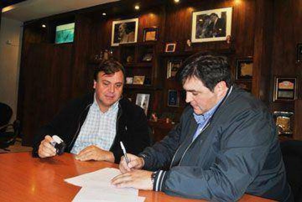Provincia y Municipio firmaron acuerdo para continuar viviendas