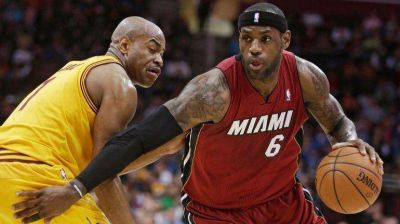 NBA: LeBron James aport� 43 puntos en la victoria de los Heat