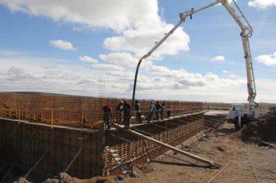 Comenz� el hormigonado de la cuba de la nueva planta potabilizadora