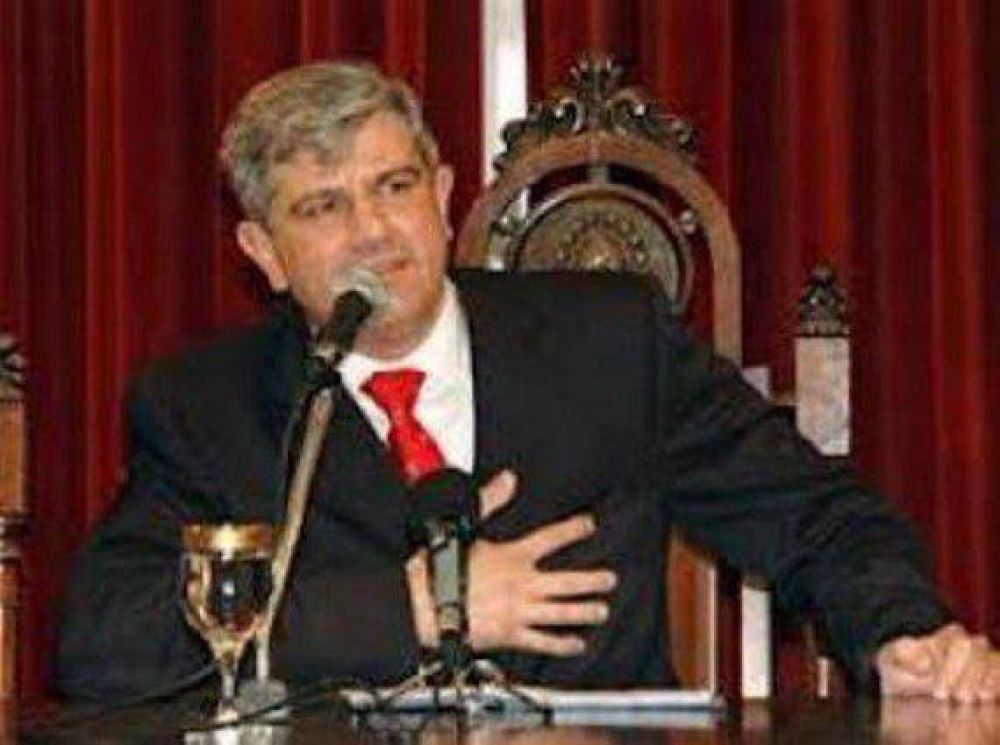 Zottos critic� a Gramaglia por el adelantamiento de las elecciones