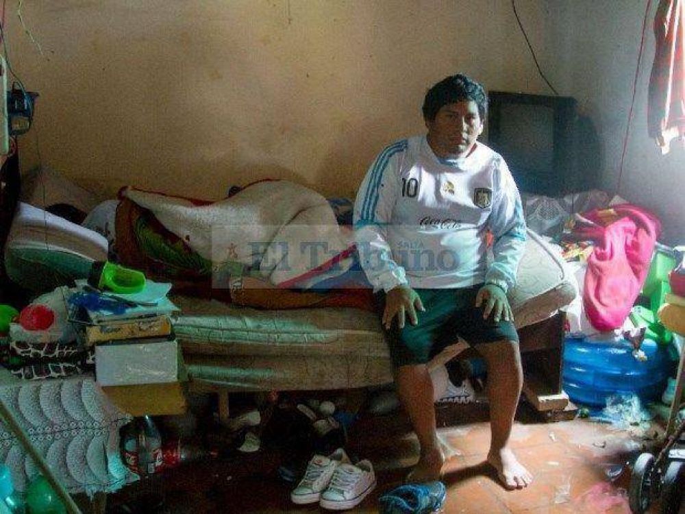 Barrios anegados y varios evacuados por el temporal