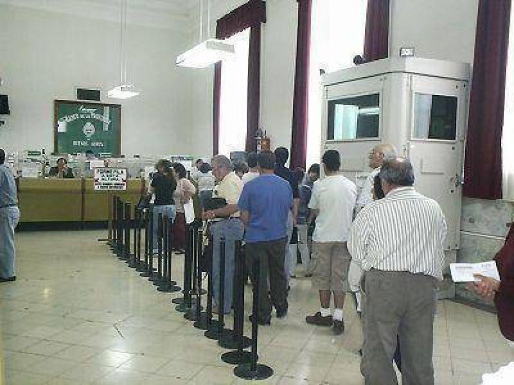 Sancionar�n la demora mayor a los 30 minutos en cajas de cobros y pagos