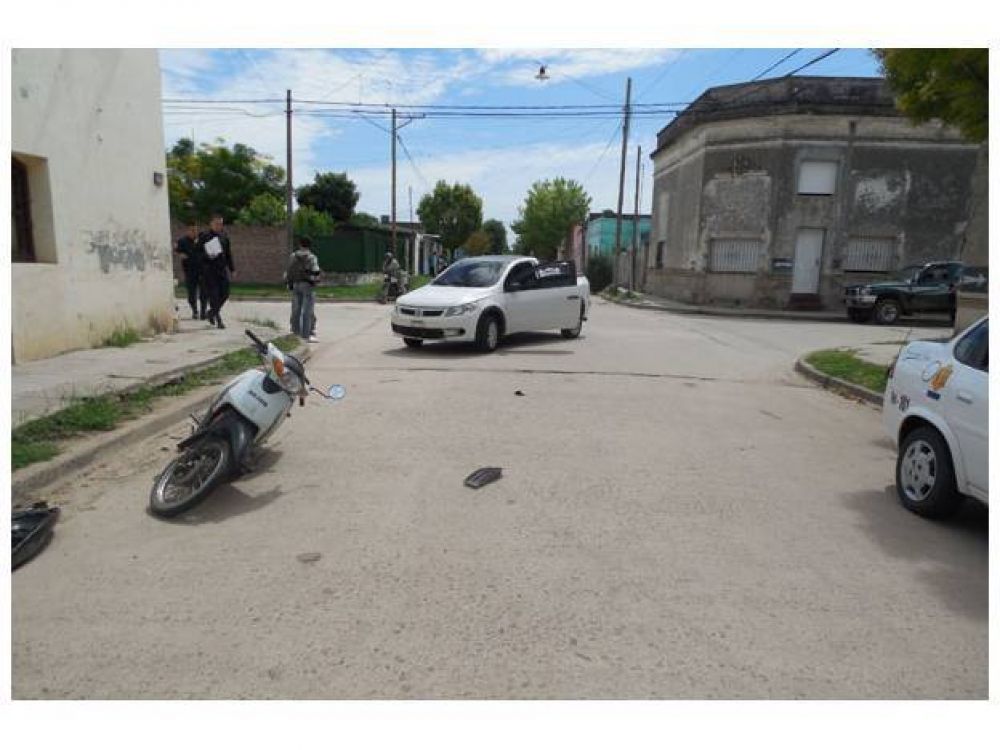 Motociclista herido tras colisionar con un auto, en Gualeguay