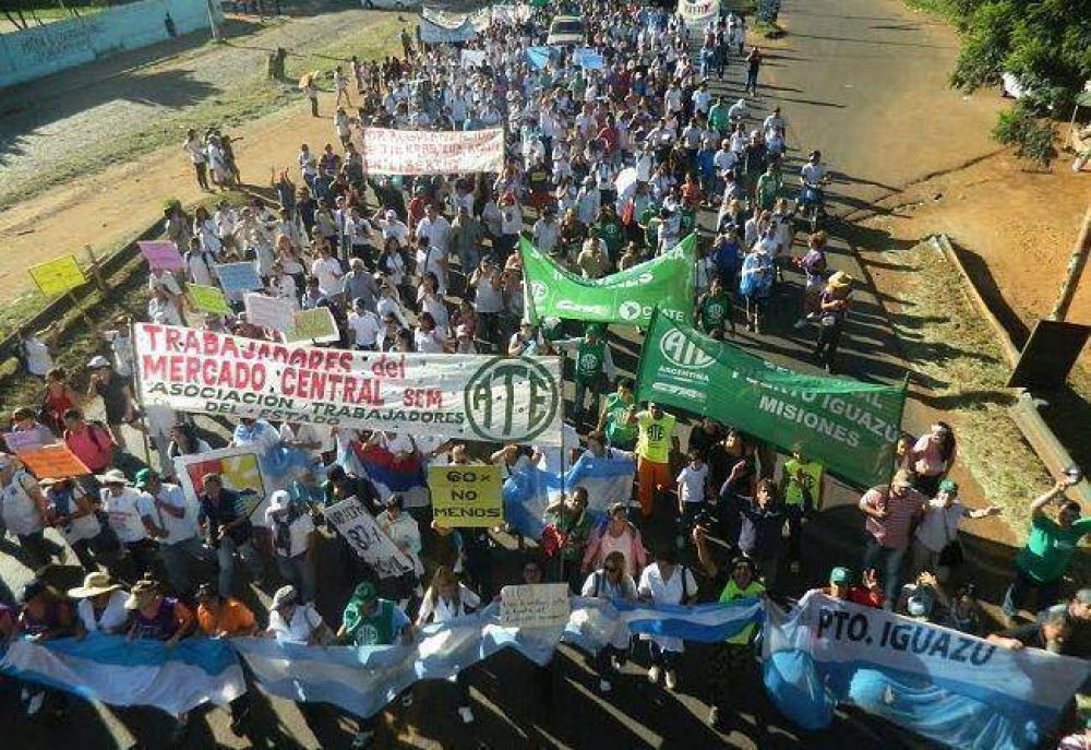 Trabajadores misioneros vuelven a marchar