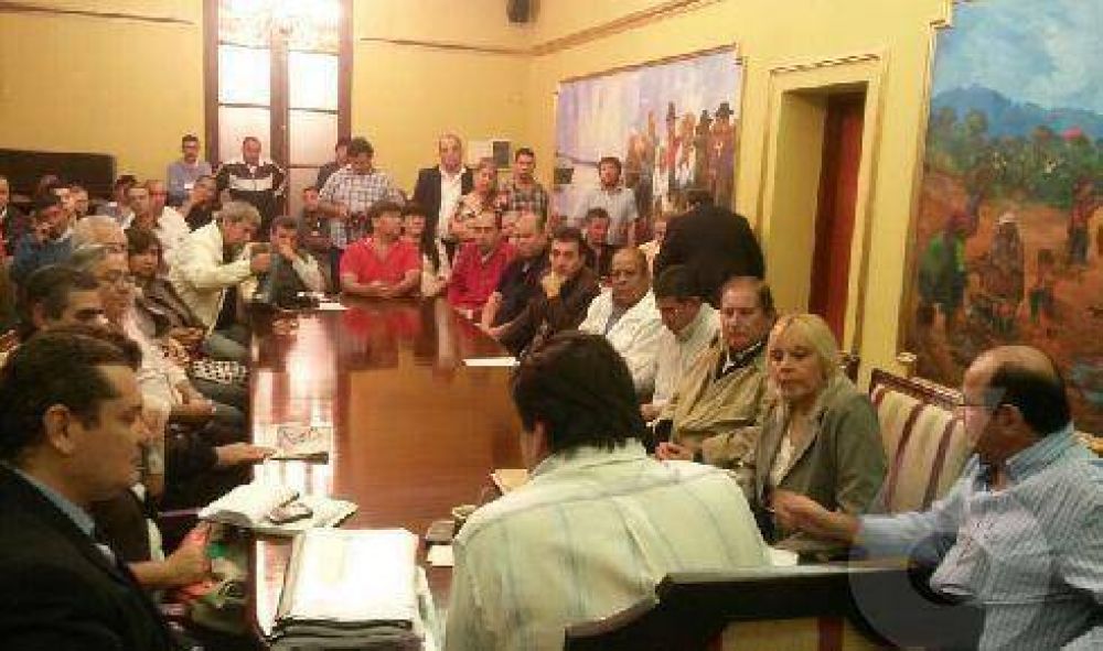 Closs se reuni� con las dos CGT misioneras
