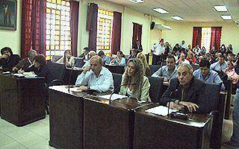 Sin tocar el tema seguridad, sesion� el Concejo de Lan�s