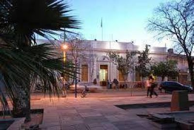 Diputados llaman a los docentes a la reflexi�n y el di�logo desde las aulas