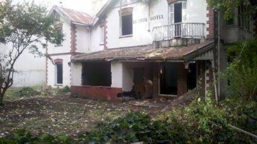 Saralegui: �Hay que frenar el saqueo y abandono de los bienes patrimoniales�