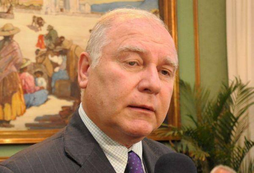 Jenefes a los docentes primarios de Jujuy: Hay que iniciar las clases, no se puede tener a los chicos de rehenes