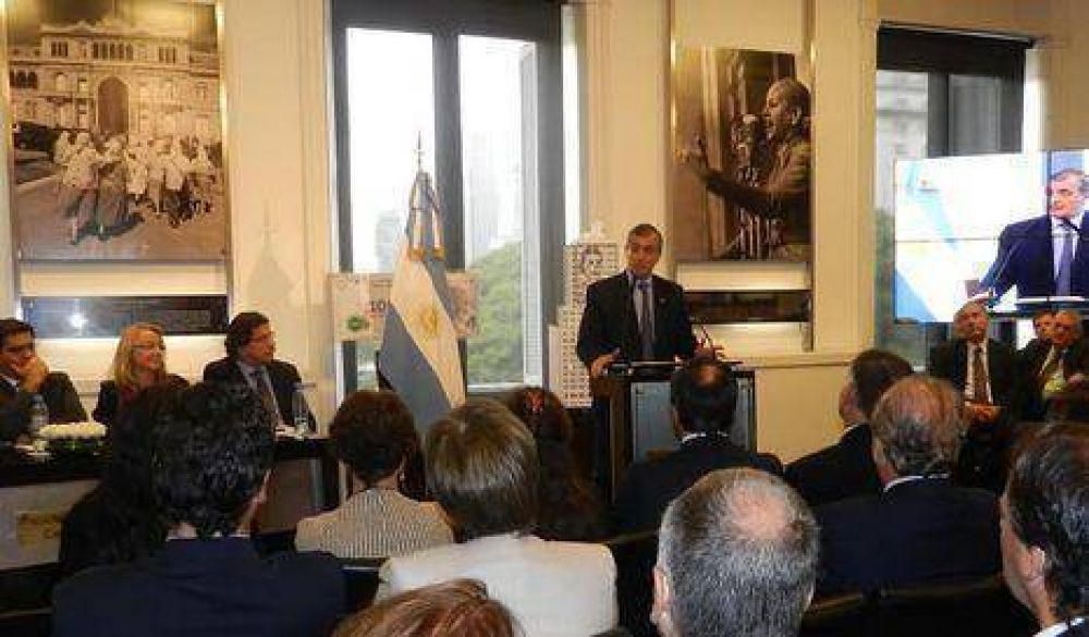 Auditor�a porte�a particip� de acto en Casa Rosada