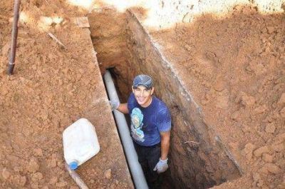 Obras de reemplazo de tuber�as de cloacas en calles de Trenque Lauquen