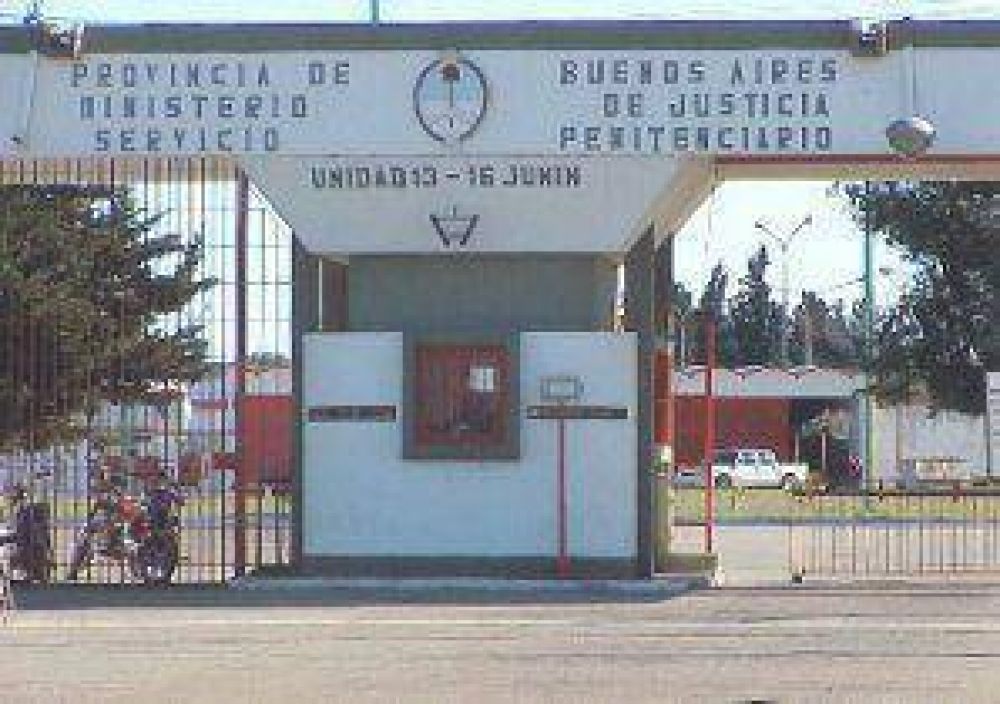 Relevan de sus cargos a jefes de la UP 13