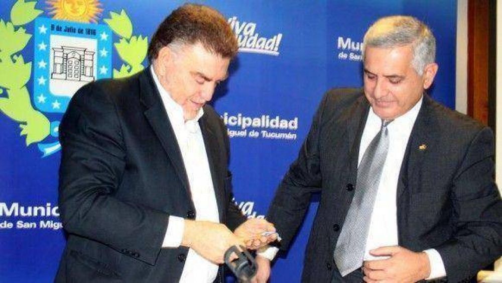 Distinguen a Amaya por el programa �Escuelas Municipales Libres de Caries�