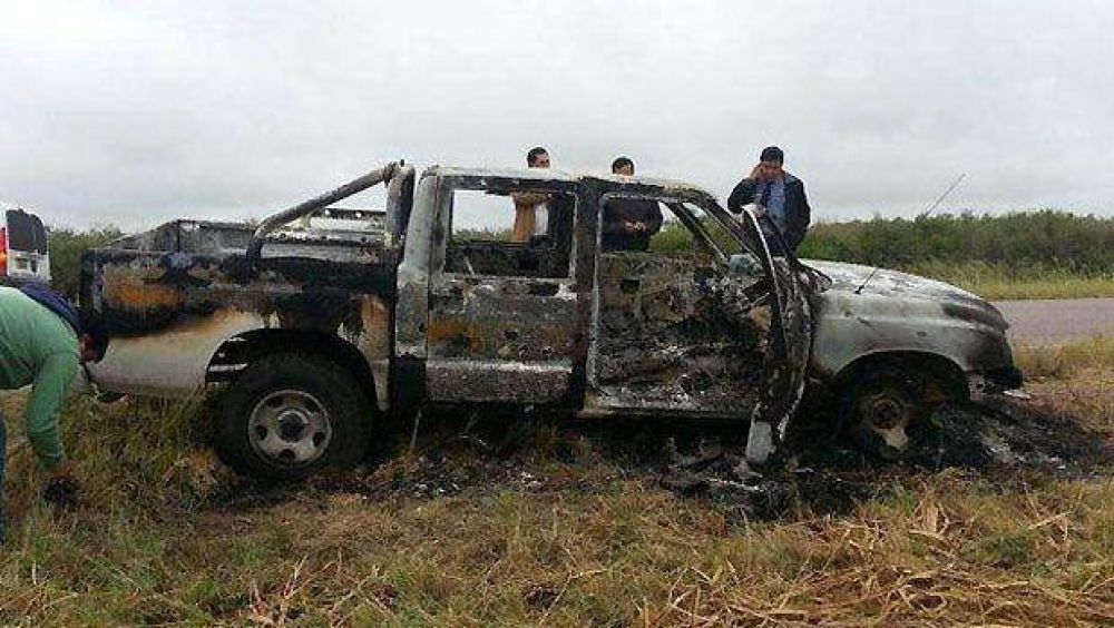 Ladrones tucumanos queman camioneta mientras escapaban 