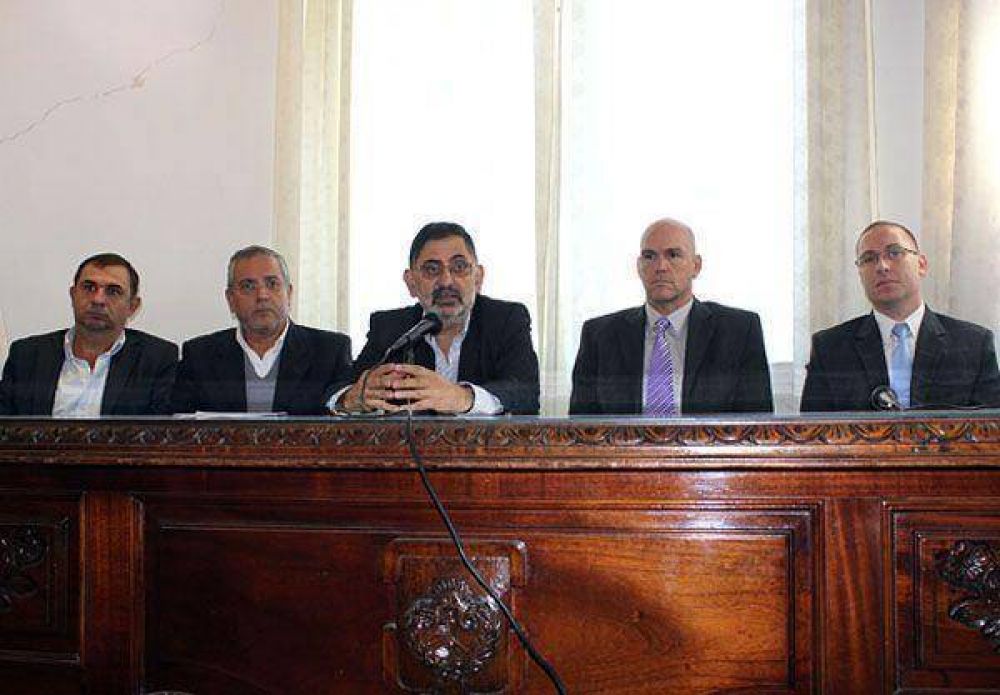 Jorge present� el �pago electr�nico� de impuestos v�a web