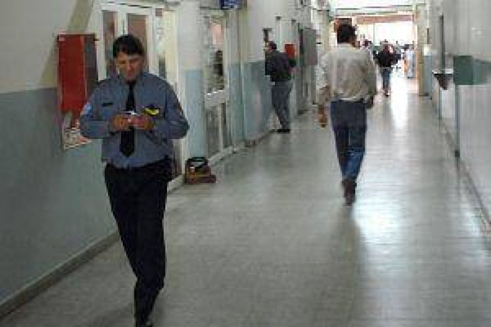 Alumna de 14 a�os denunci� que fue violada por su padre y dos hombres