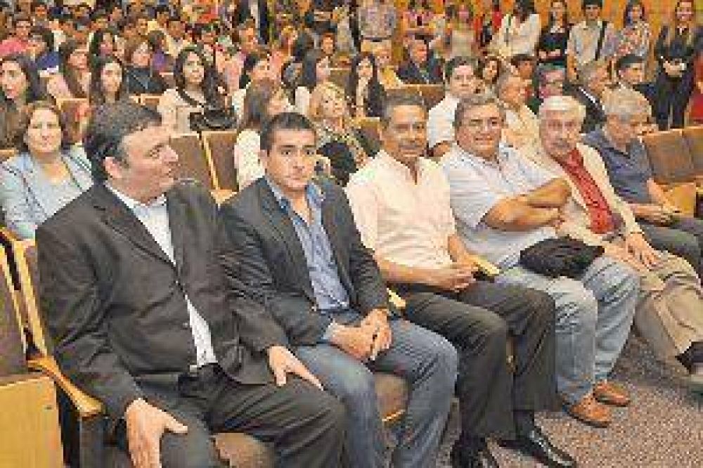 El Cyac inaugur� anoche su ciclo 2014 de conferencias