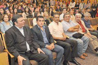 El Cyac inaugur� anoche su ciclo 2014 de conferencias