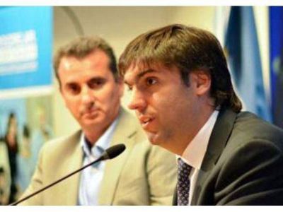 El gobernador P�rez firm� con la Anses partidas para 3.100 viviendas