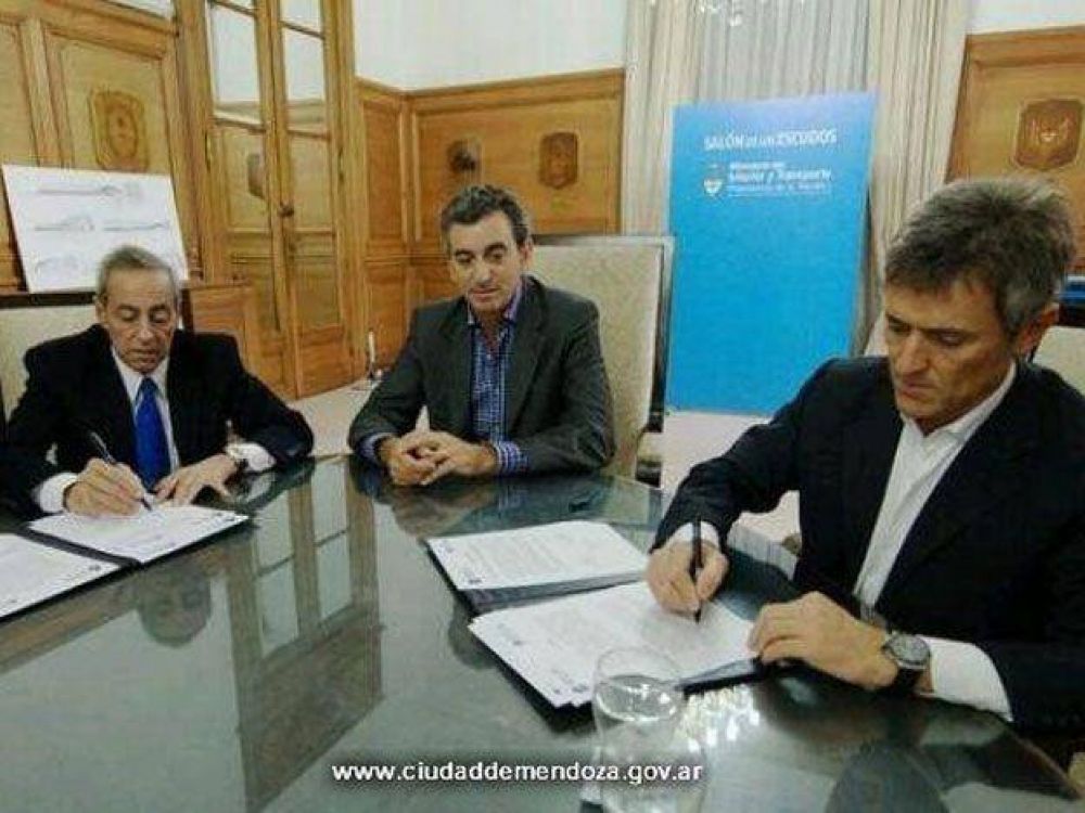 Fayad anunci� el inicio de las obras de apertura de Avenida Godoy Cruz