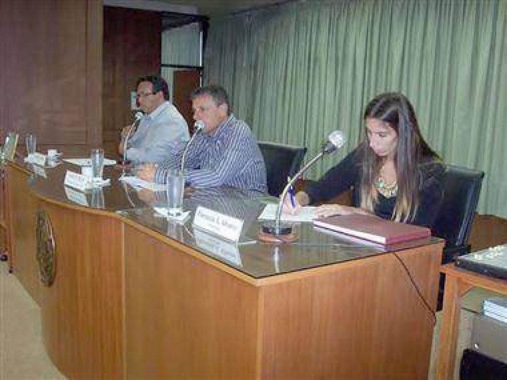 Suspenden por 6 meses habilitaciones de cibers