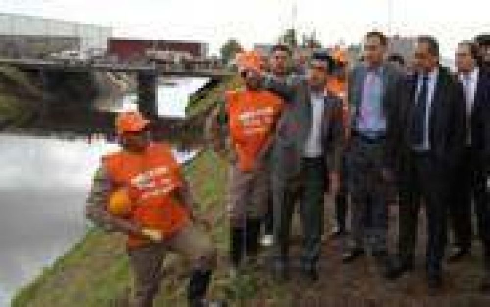 La Plata: Obras en Arroyo del Gato "son fundamentales para la Ciudad" dijo Bruera