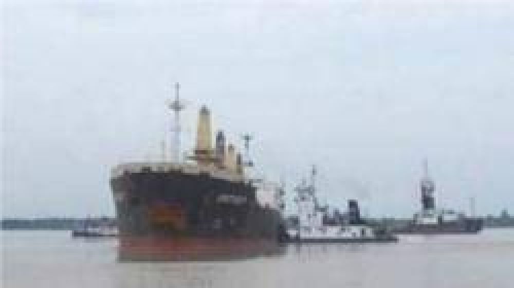 Barcos parados: se complica el tr�nsito en el Paran�