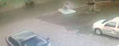 Ciclista con suerte: lo atropella y lo salva un mismo colch�n