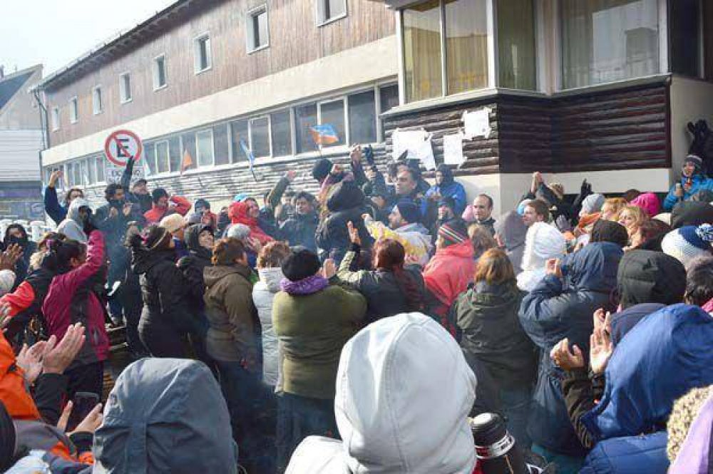 Incierto panorama en el conflicto estatal