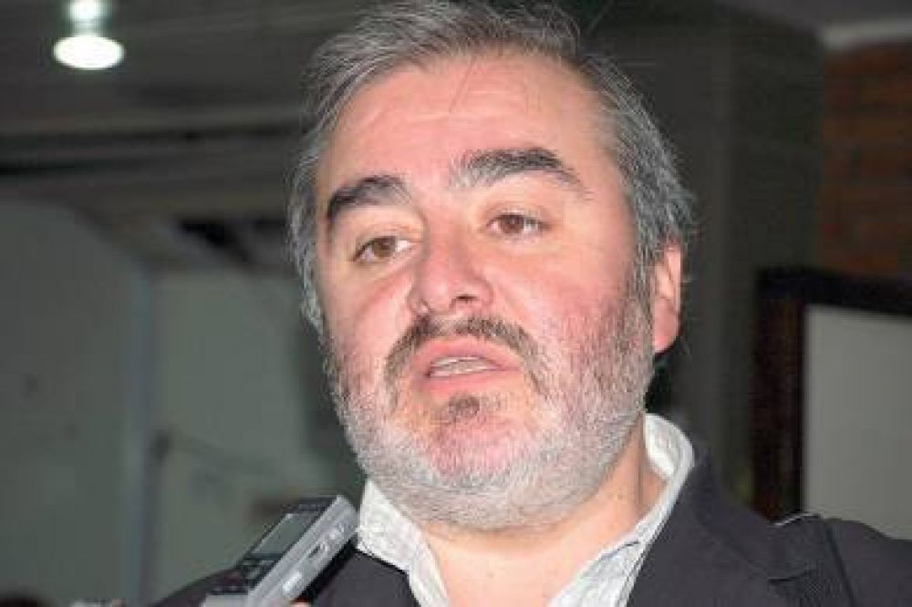 Z�rate: �Habr�a que preguntarse que emergentes pol�ticos quieren beneficiarse con este conflicto�