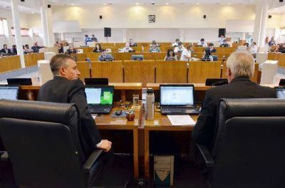  El Deliberante aprob� el aumento del boleto de colectivo en Neuqu�n