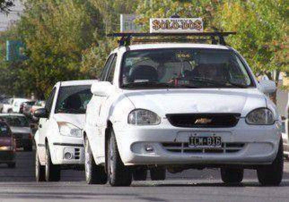 Propietarios de taxis piden aumento del 48%