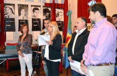 Las v�ctimas de la dictadura fueron recordadas en un emotivo acto por el D�a de la Memoria