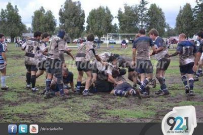 Los Caniches de Sarmiento jugar�n un triangular en Coronel Su�rez