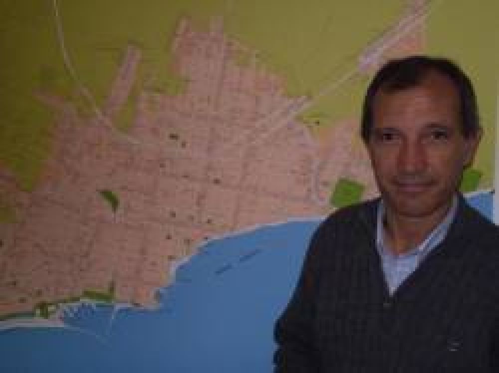 �Quiero que Obras Sanitarias reintegre el dinero a los que se les haya cobrado de m�s�