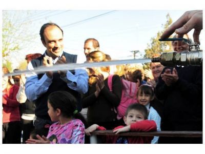 D�a Mundial del Agua: en 5 a�os, el Municipio conect� a la red a 56.600 santafesinos