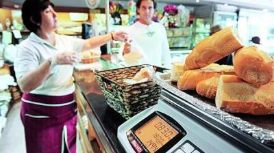 El �pan popular� a 18 pesos el kilo todav�a es muy dif�cil de conseguir